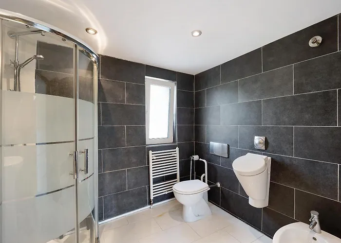 Paradies Ligurien - Imperia 아파트 *